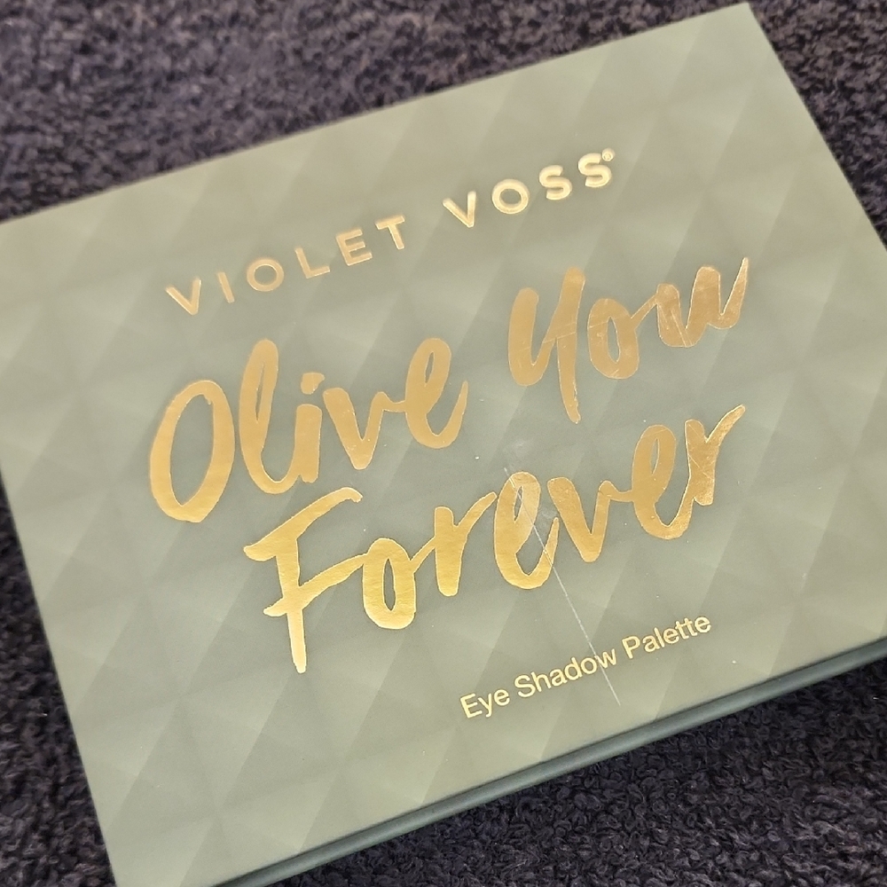 Violet Voss Olive You Forever Eyeshadow Palette
